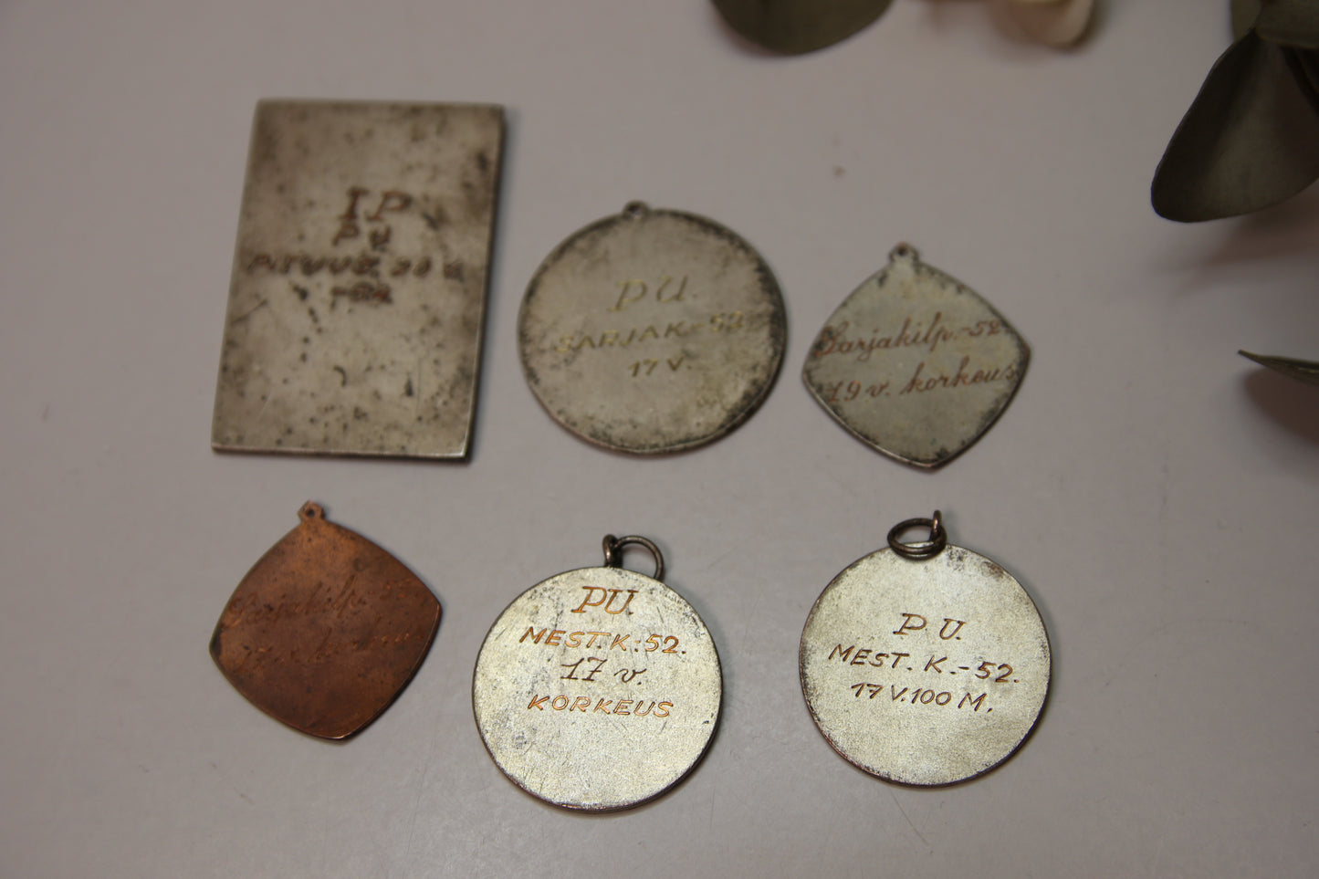 Erilaisia palkintomitaleja 6kpl