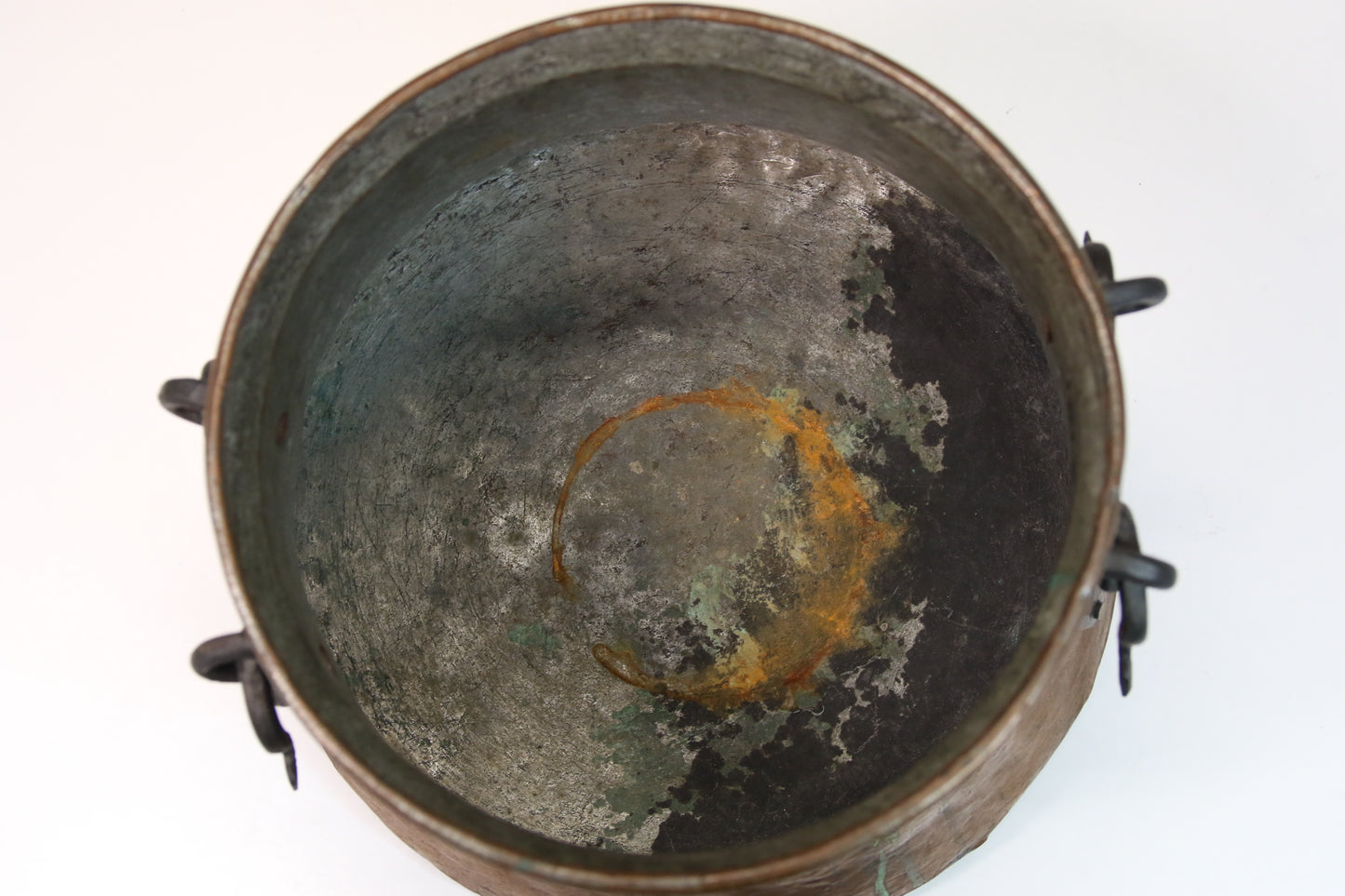 Kuparinen iso ruukku