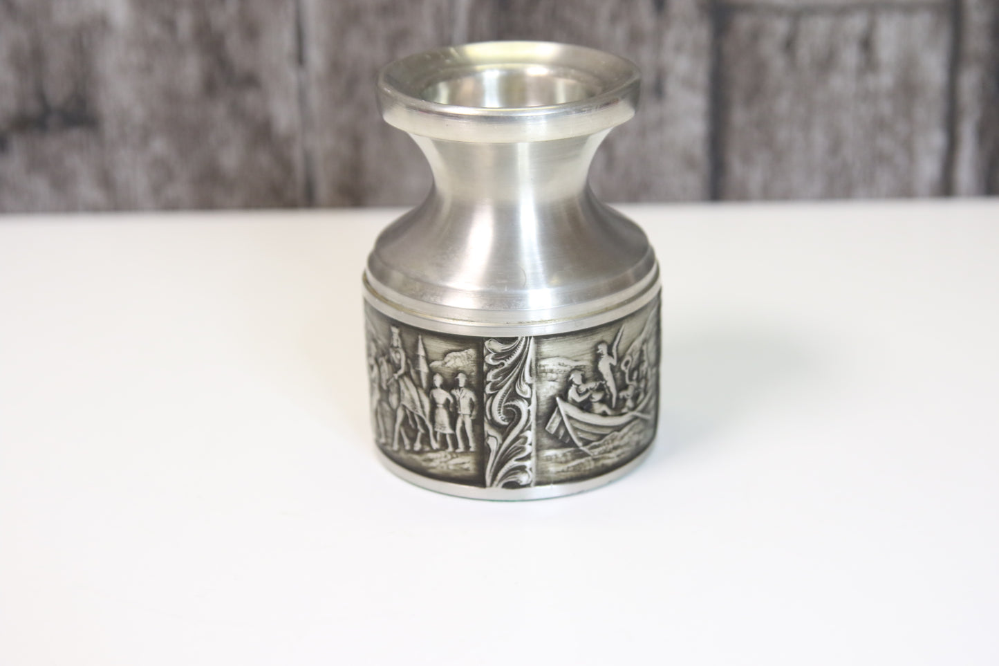 Norjalainen morsiuskulkue vintage kynttilänjalka