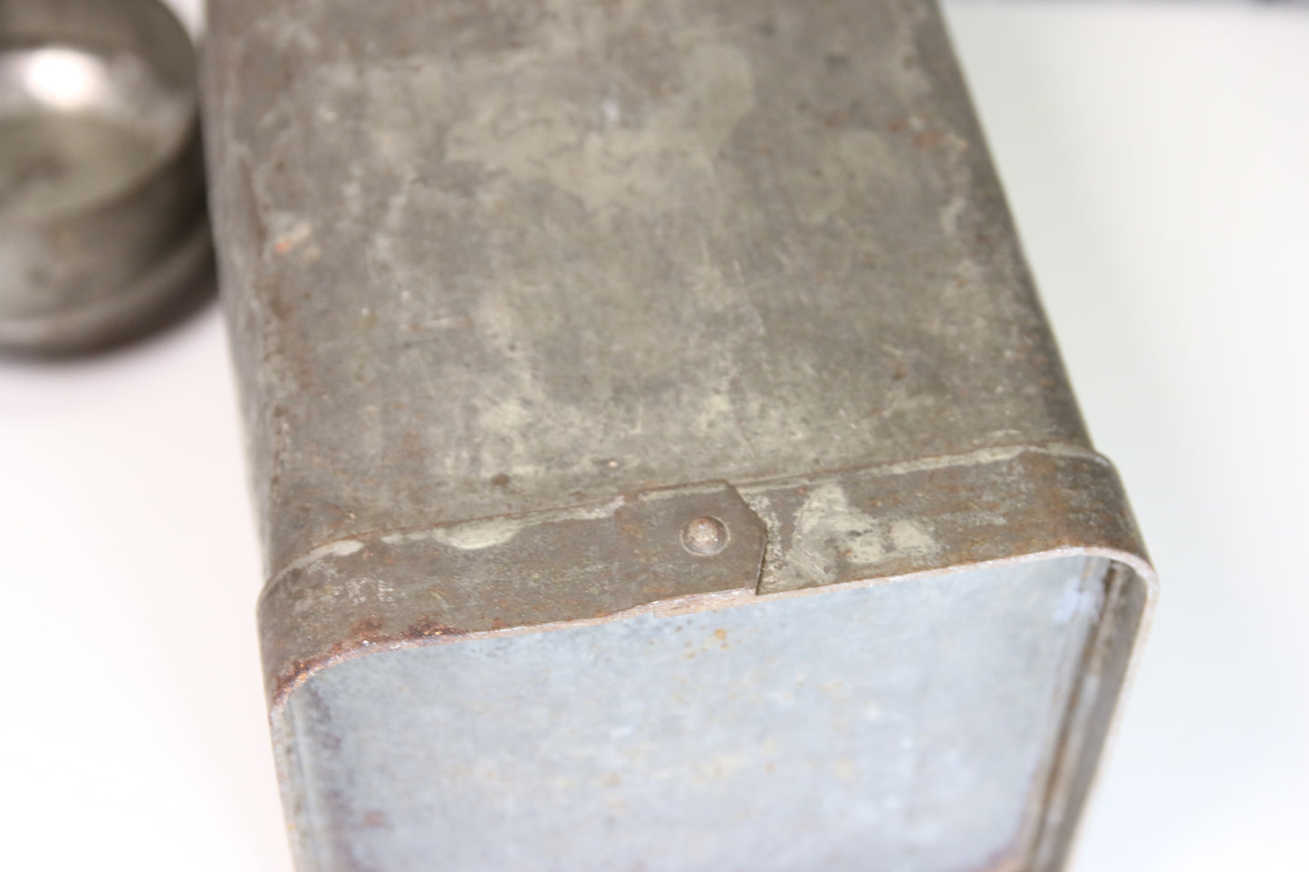 Laivan/veneen vanha vesikanisteri