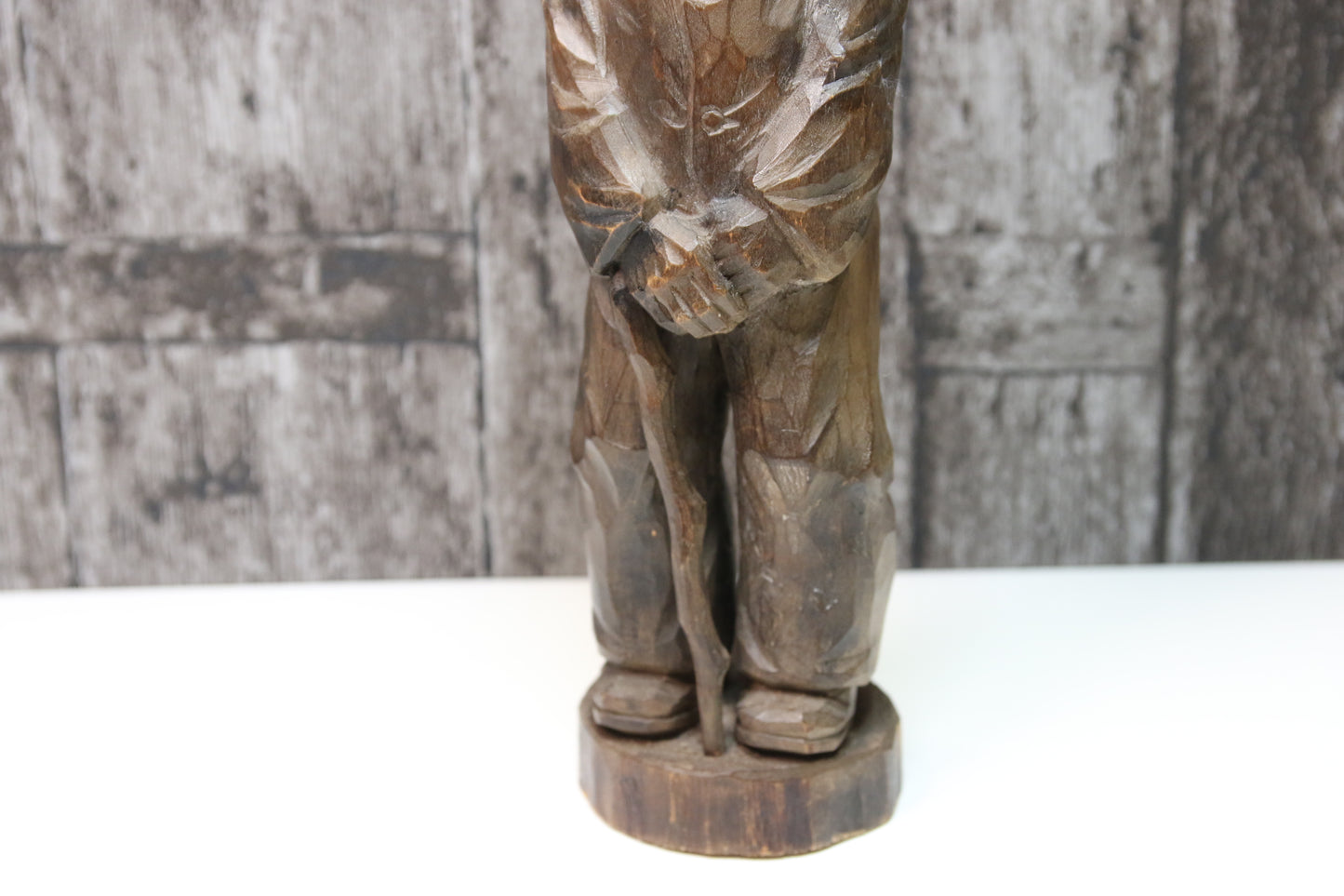 Puupatsas Gustav Nyholm vuodelta 1944