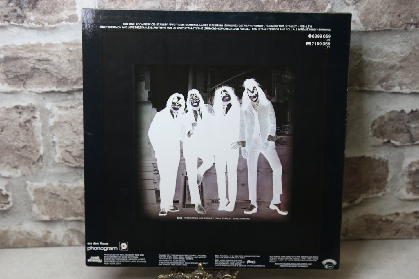 Kiss Dressed ti Kill Lp-levy