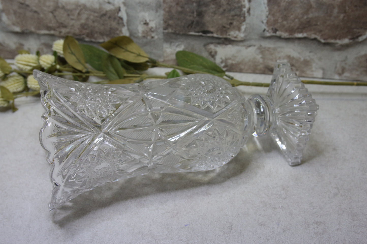 Jalallinen Iso Maljakko