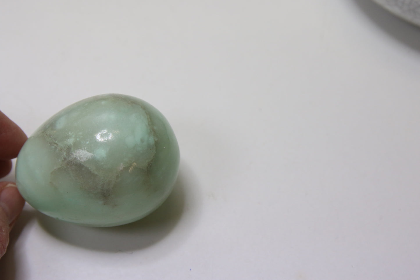 Jade kalsiitti kämmenkivi