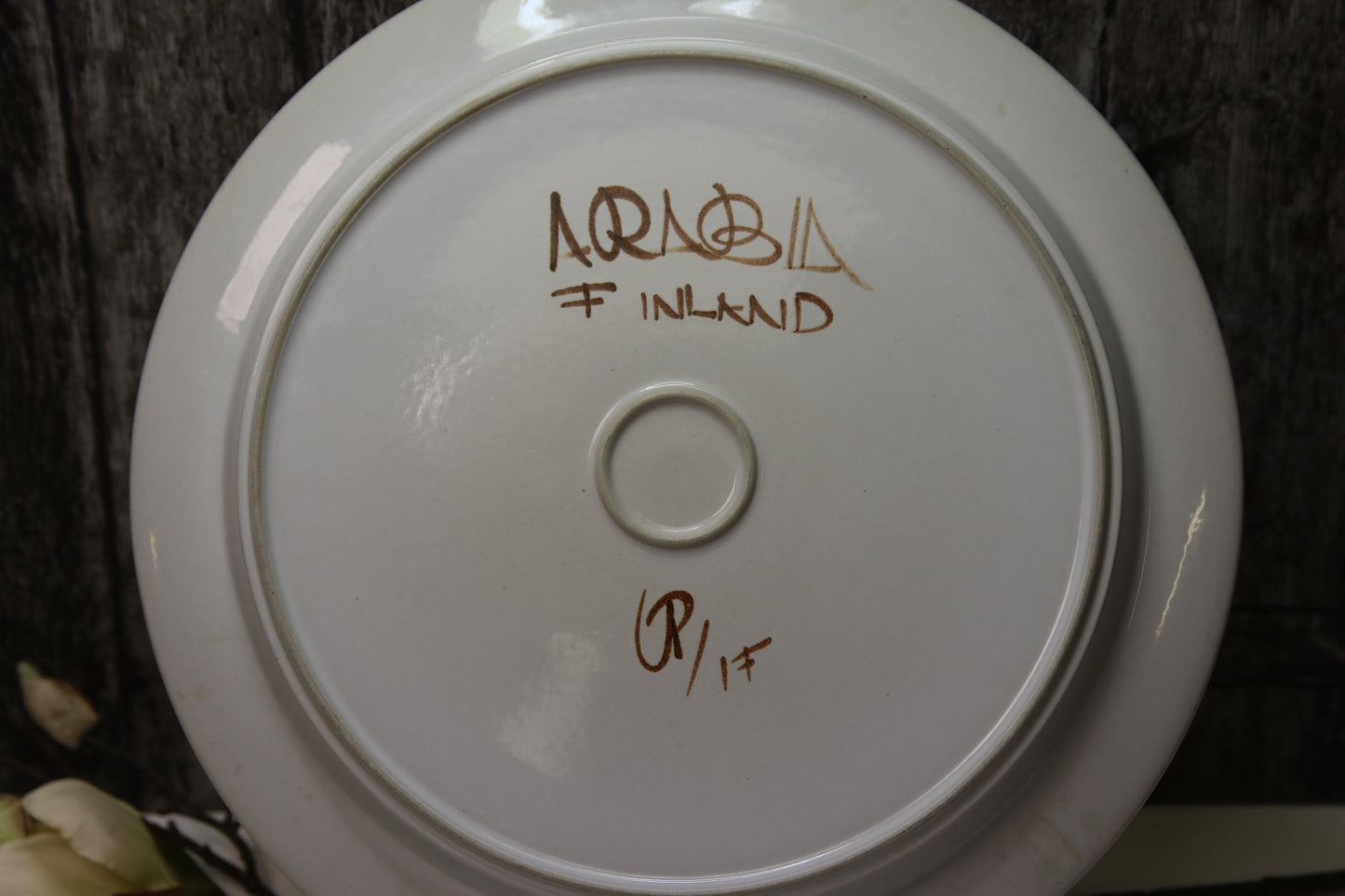 Arabia Rosmarin iso Tarjoilulautanen Ulla Procope