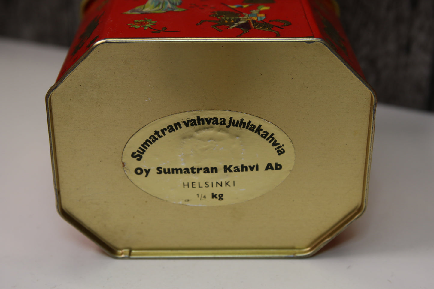Englantilainen Peltipurkki