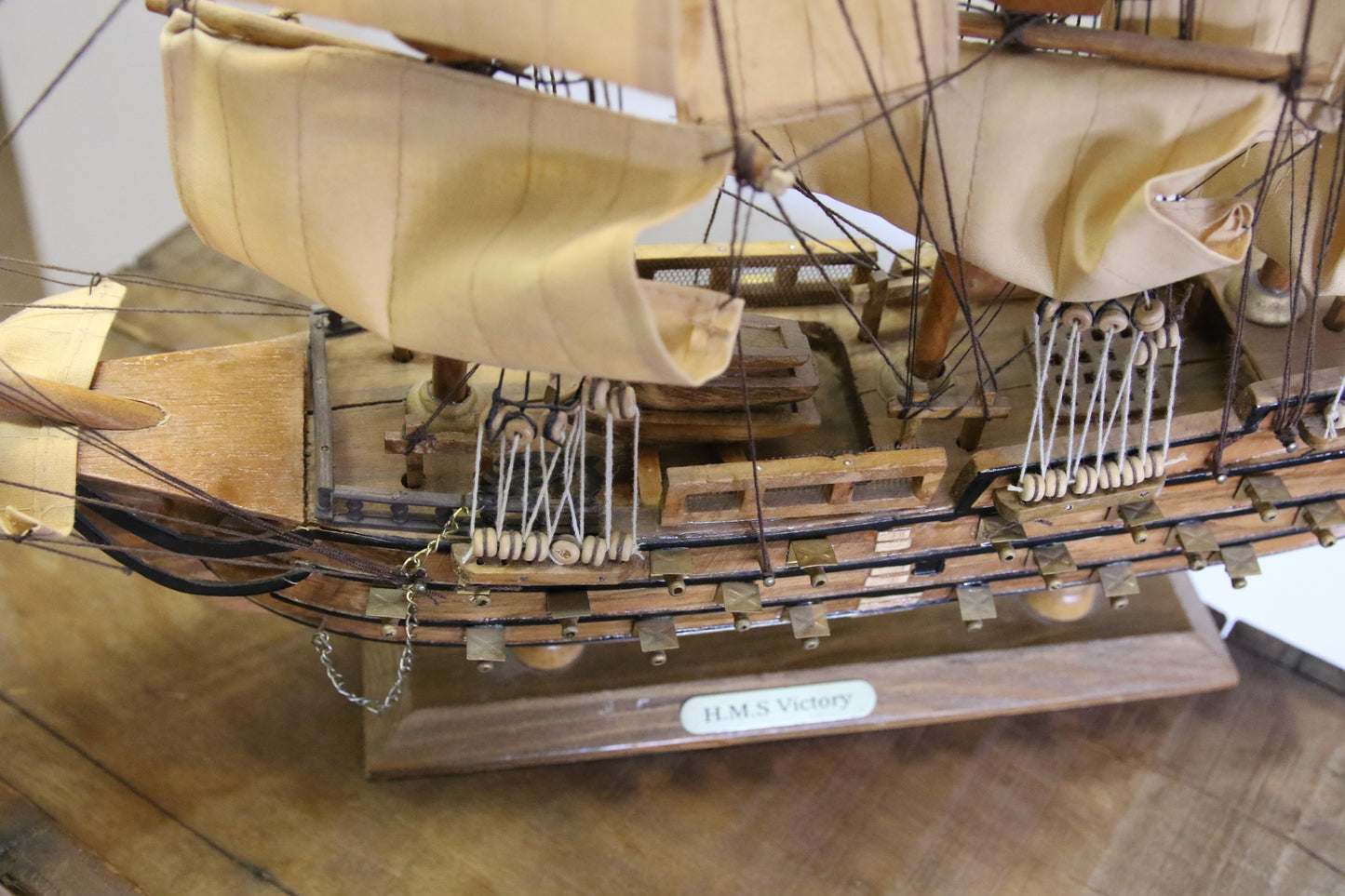 Puinen purjevene H.M.S Victory