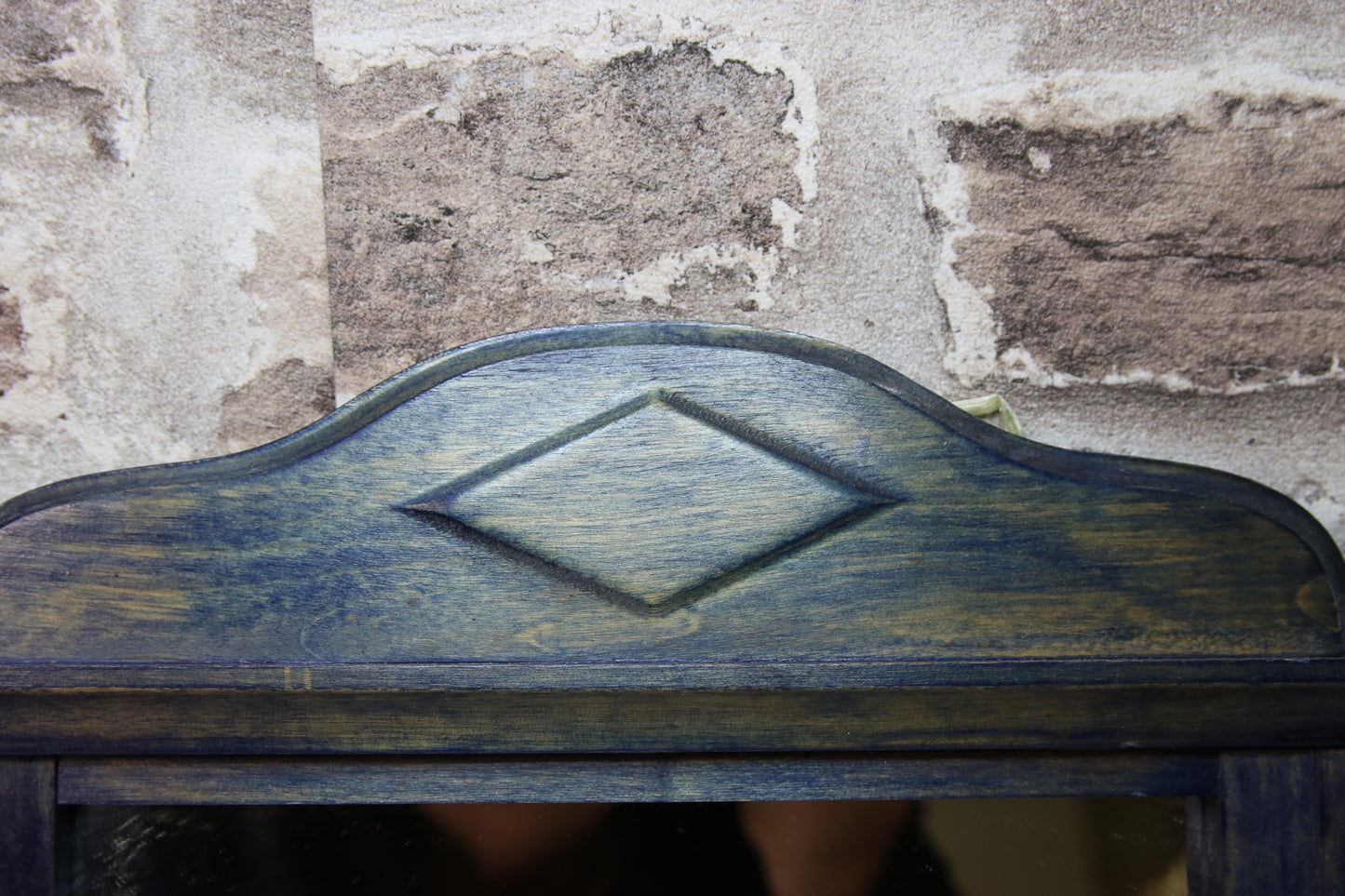 Peili naulakolla Lindholm oy