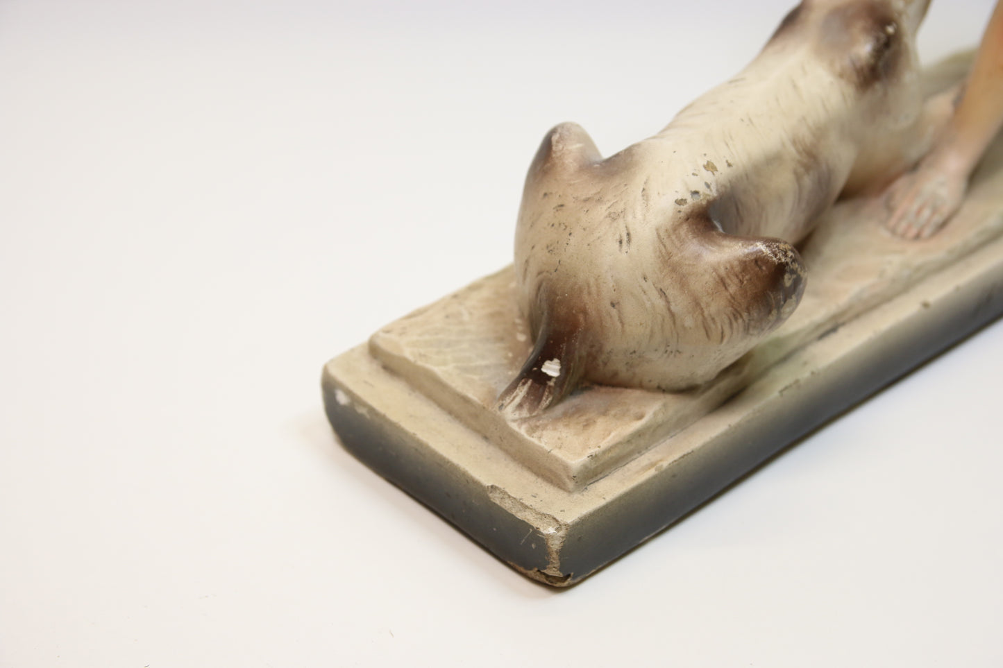 Nainen ja vuohi Patsas