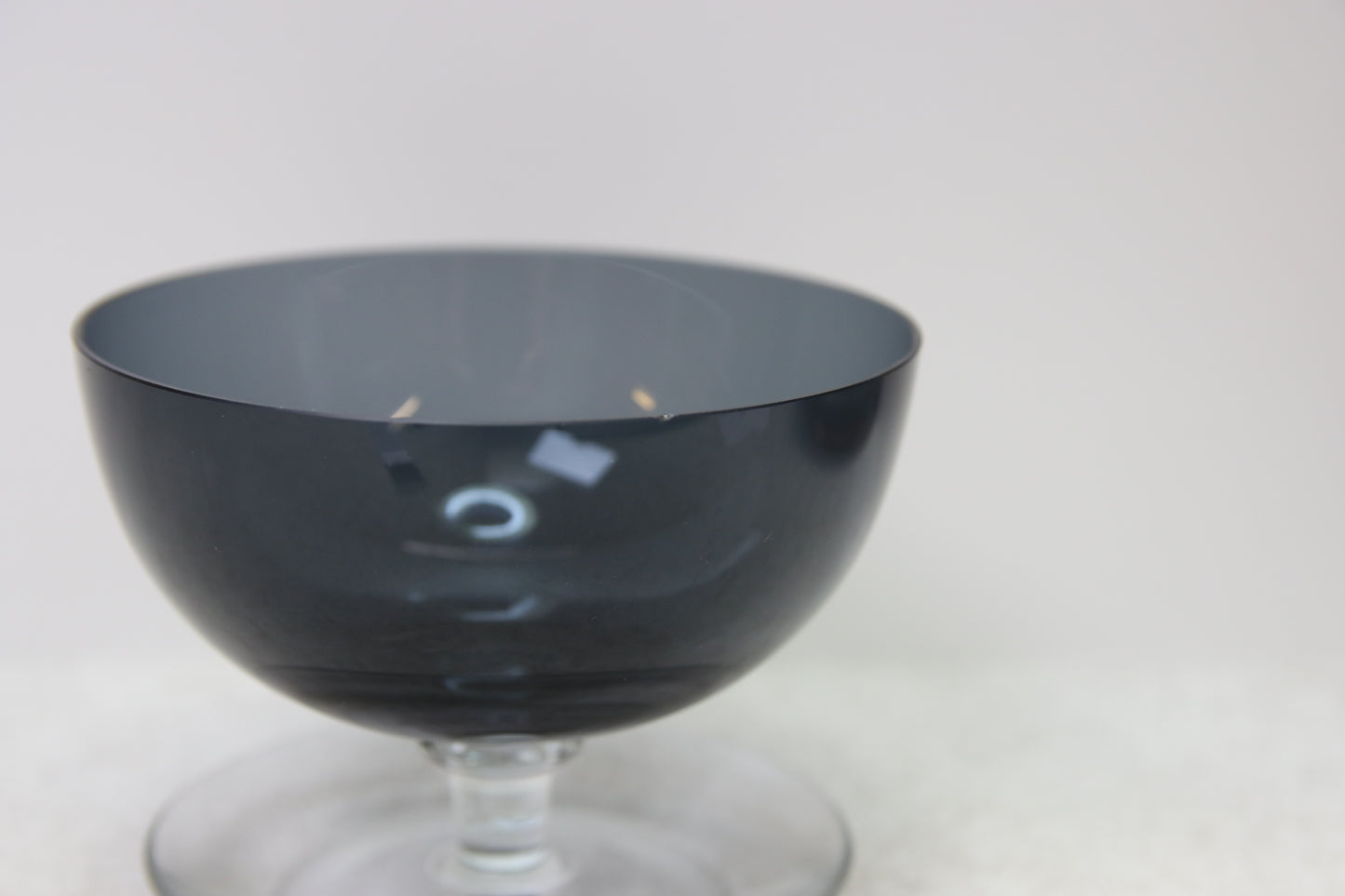 Nuutajärvi Jäätelömalja harmaa Saara Hopea 1344