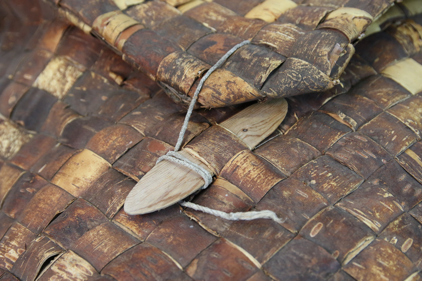 Vanha Iso Tuohikontti