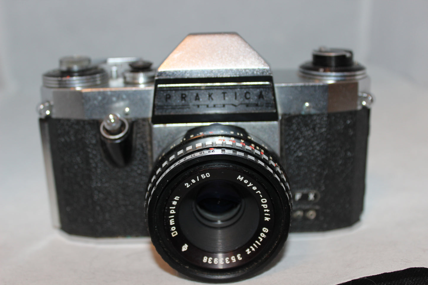 Praktica Nova fx järjestelmäkamera