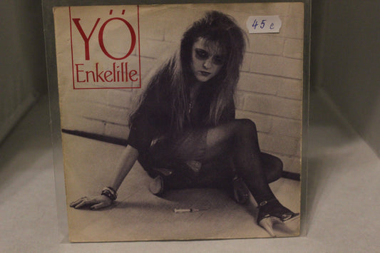 Yö . Enkelille single 7"