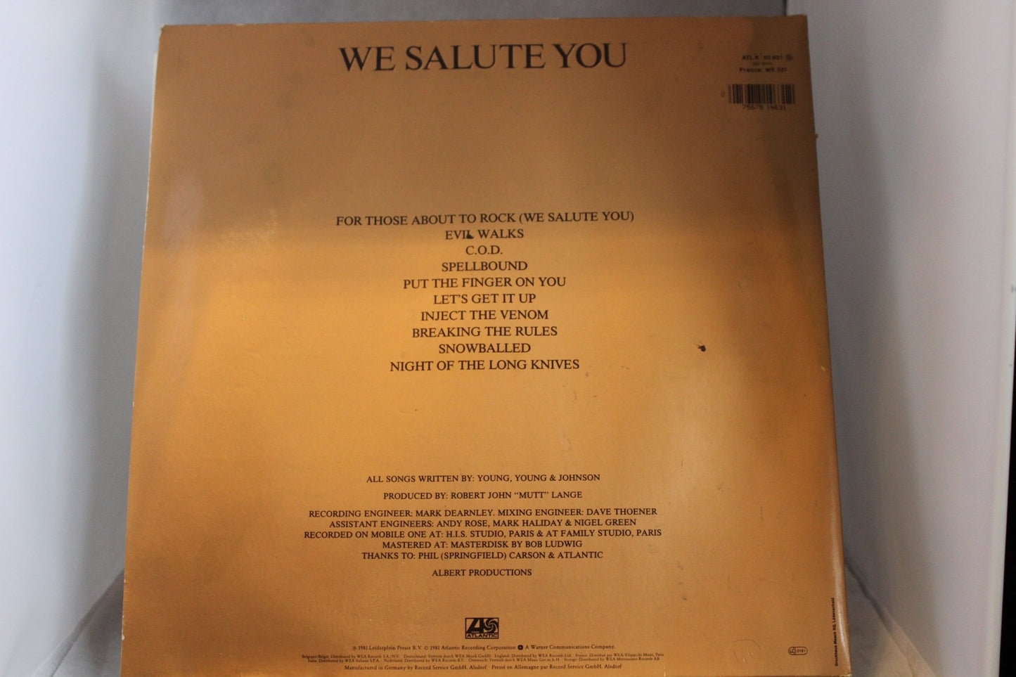 Ac - dc For those about to rock lp - levy - Asadon AarteetLp - levyt