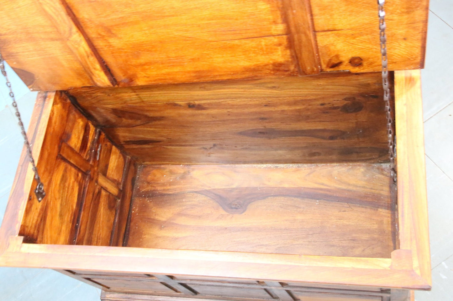 Acazia Arkkupöytä - Asadon AarteetPöydät