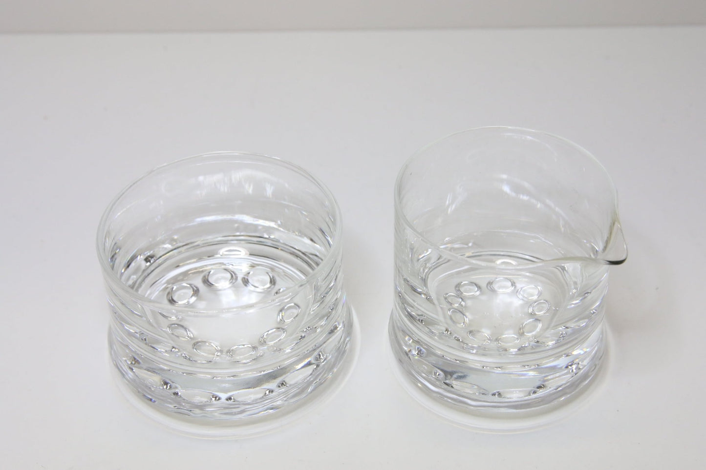 Iittala Helminauha sokerikko ja kermakko Timo Sarpaneva - Asadon AarteetSokerikot ja kermakot