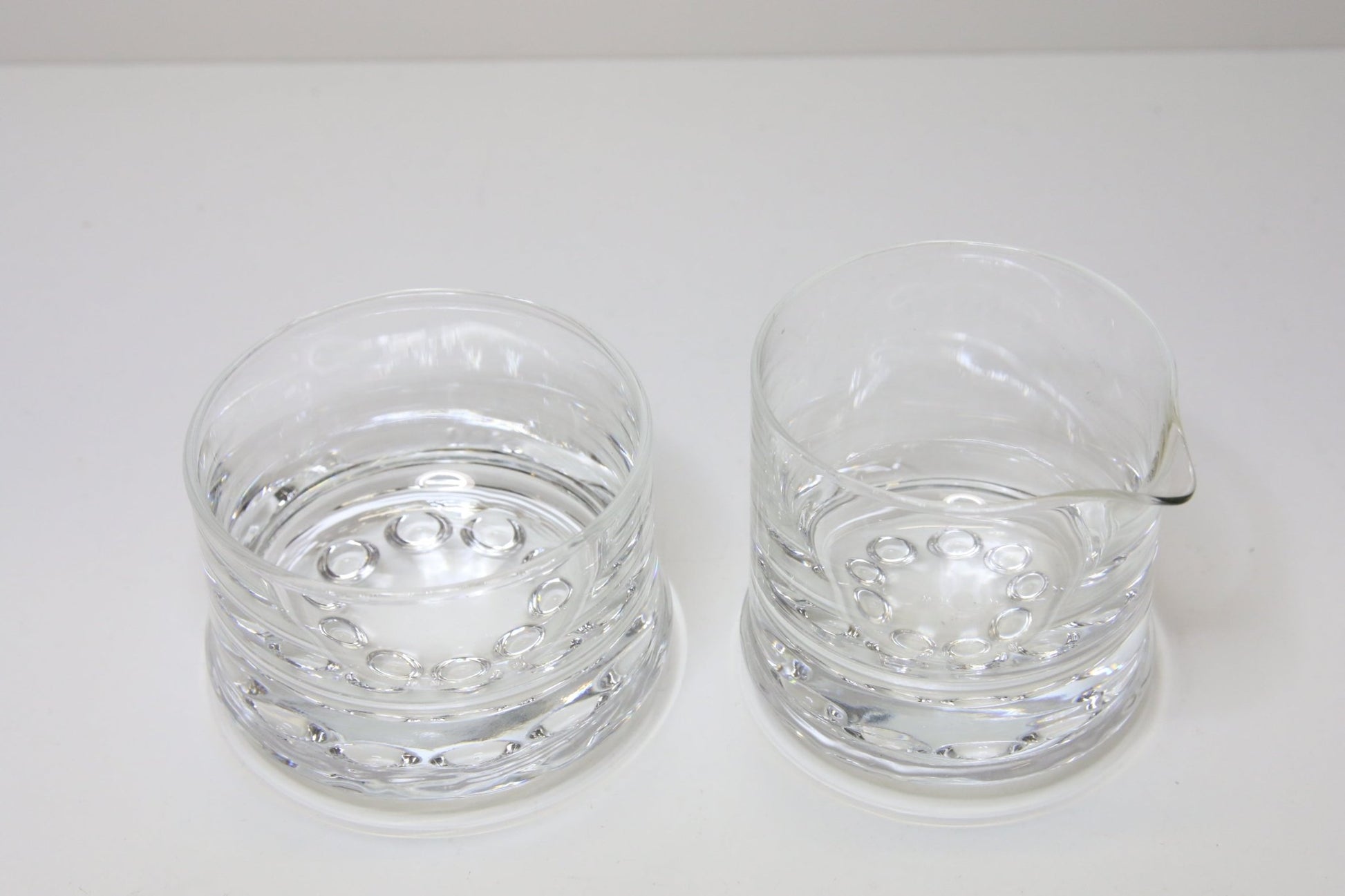 Iittala Helminauha sokerikko ja kermakko Timo Sarpaneva - Asadon AarteetSokerikot ja kermakot