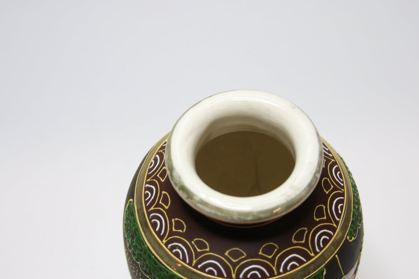Japanilainen käsinmaalattu maljakko - Asadon AarteetMaljakot