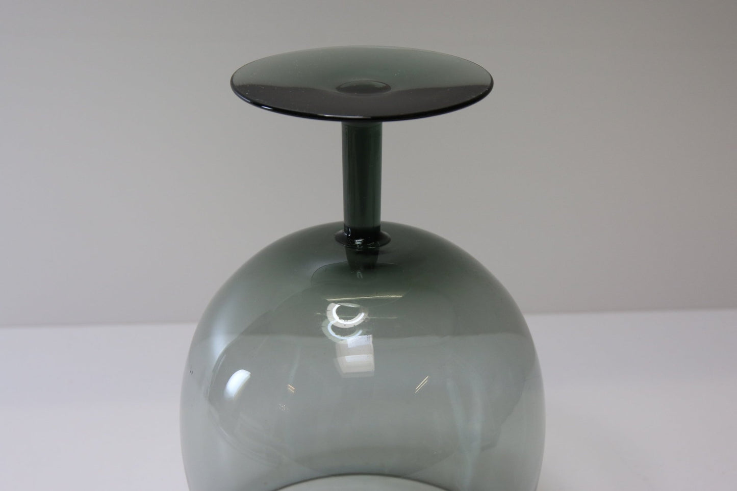 Nuutajärvi Aromilasi iso 1406 Saara Hopea - Asadon AarteetJalalliset lasit