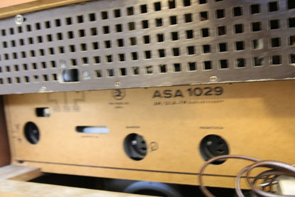Asa 1029 Radio-Levysoitin Kaappi