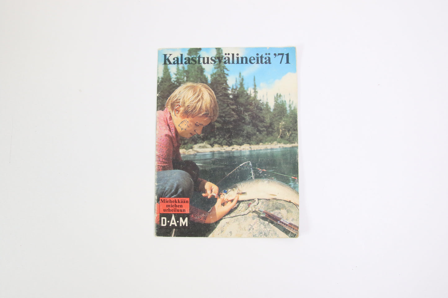 Kalastusvälineitä 71
