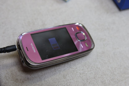 Nokia 7230 matkapuhelin