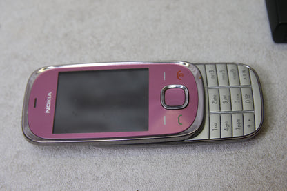 Nokia 7230 matkapuhelin