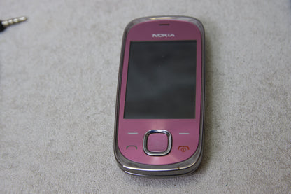 Nokia 7230 matkapuhelin