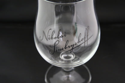 Olutlasi Nikolai Sinebrychoff