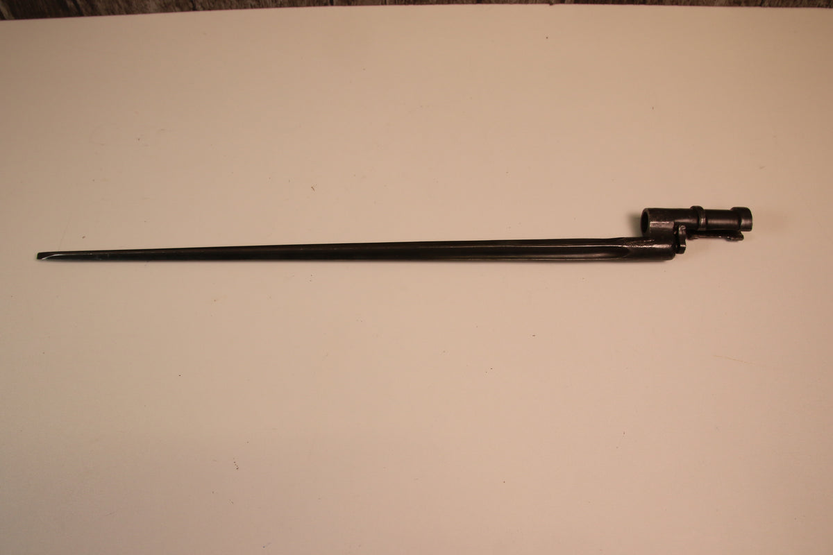 Mosin Nagant Kiväärin piikkipistin
