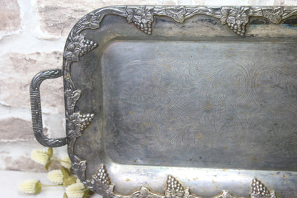 Iso vanha tarjoiluvati