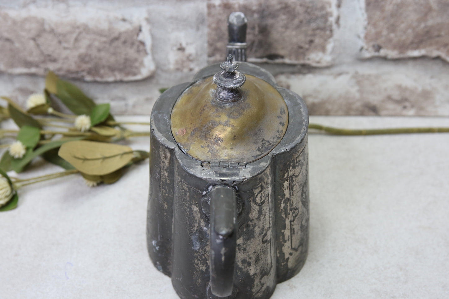 Jugend tyylinen Kannu 1800-luku