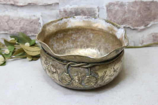 Metallikulho "Tammenterho"