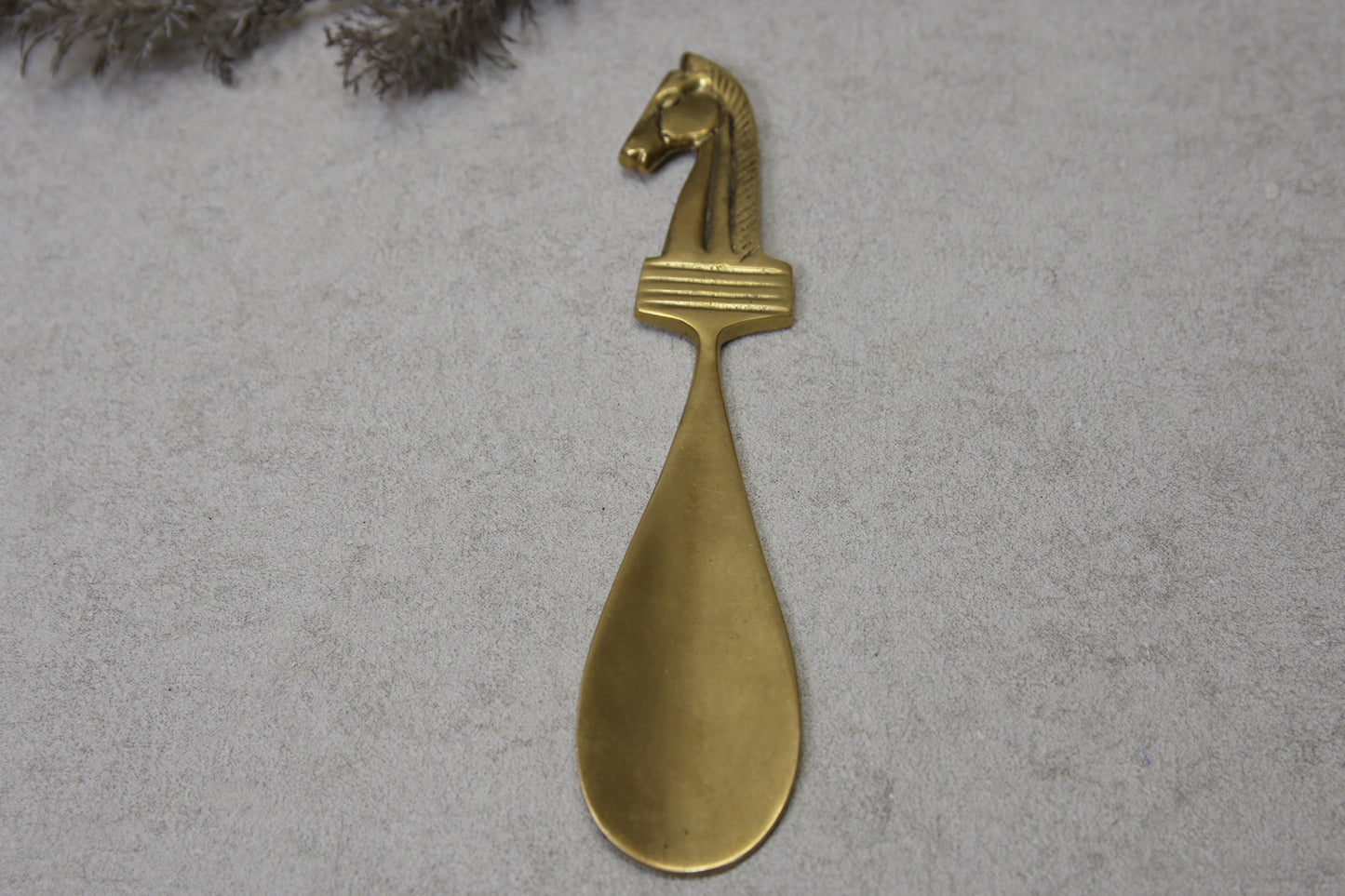 Messinkinen kenkälusikka