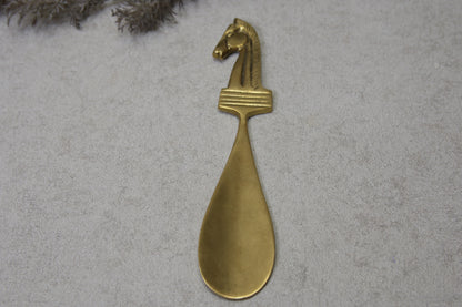 Messinkinen kenkälusikka