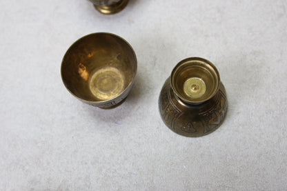 Arabialainen Kahvisetti messinki aluslautasella