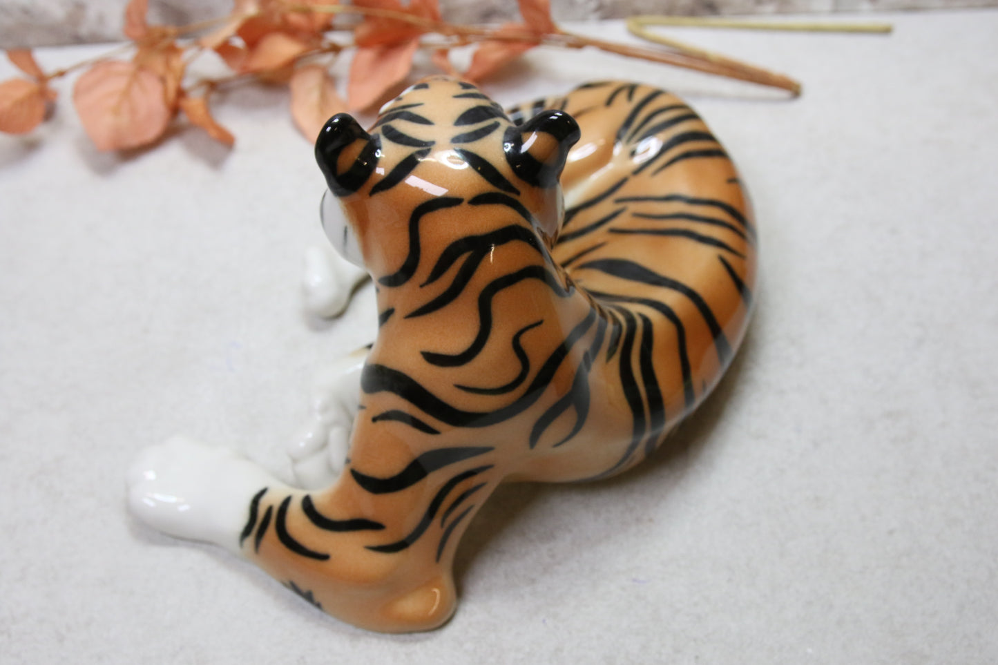 Lomonosov Iso Tiikeri figuuri