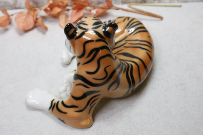 Lomonosov Iso Tiikeri figuuri