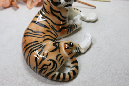 Lomonosov Iso Tiikeri figuuri