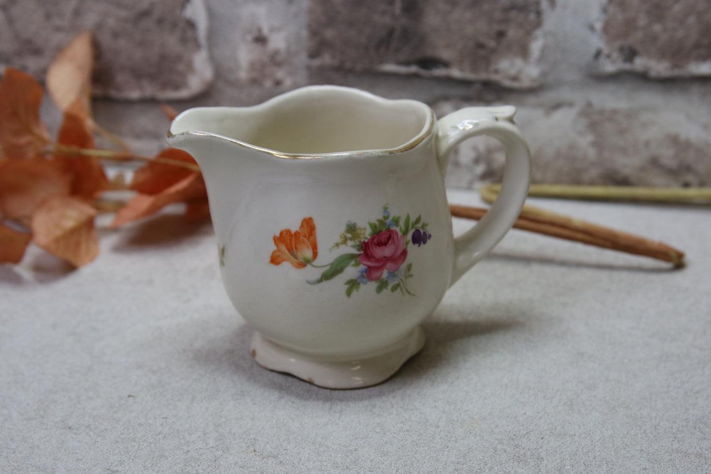 Arabia Kesäkukka kermakko