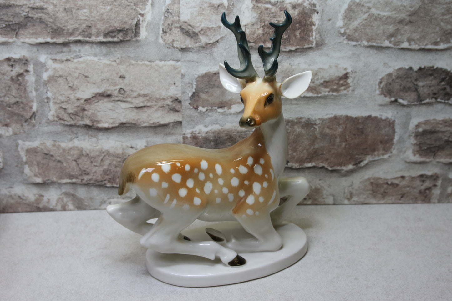 Lomonosov Kauris Figuuri