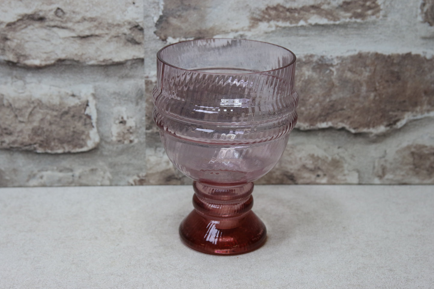 Riihimäen lasi Ametisti Sulttaani malja Nanny Still