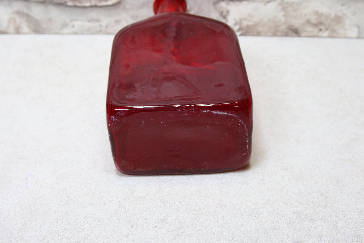 Riihimäen lasi Punainen lasipullo