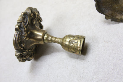 Vanhat Messinkikynttilänjalat