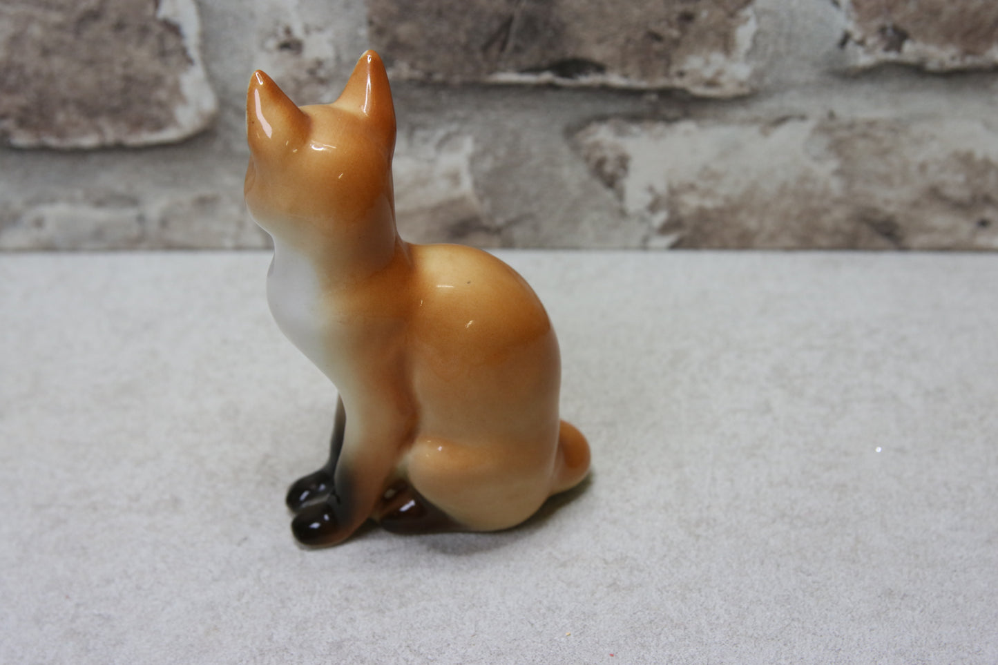 Lomonosov Kettu Figuuri