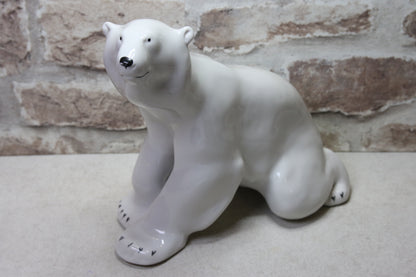 Lomonosov Istuva Iso Jääkarhu