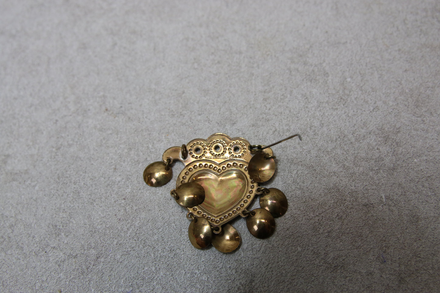 Kalevala Koru Suolasydän rintaneula rasialla Germund Paaer