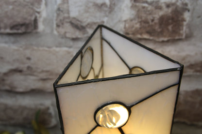 Tiffany tyylinen Pöytävalaisin