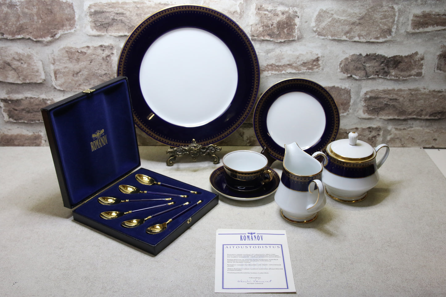 Romanov Golden Collection Kahviastiasto 6:lle