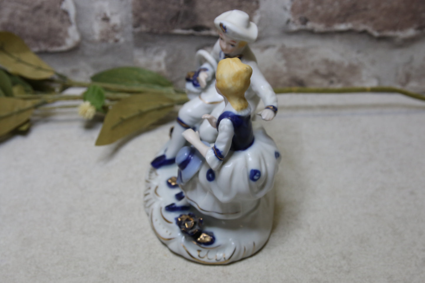 Mies ja nainen patsas